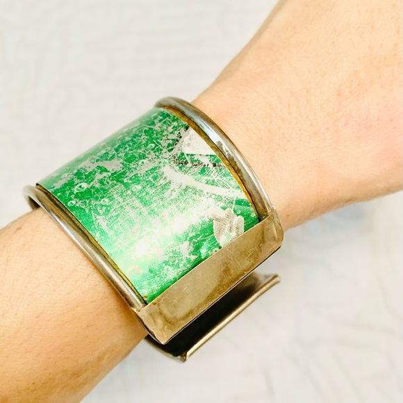 Bracelets - Picture 4 of 4